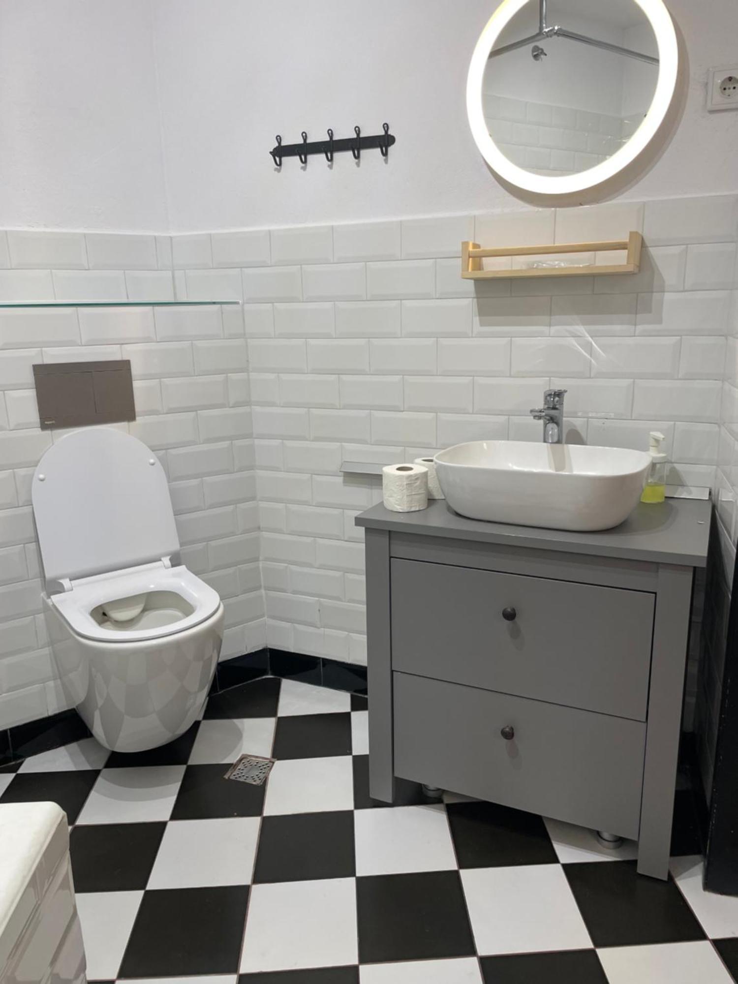 Central Retro Apartment Сібіу Екстер'єр фото